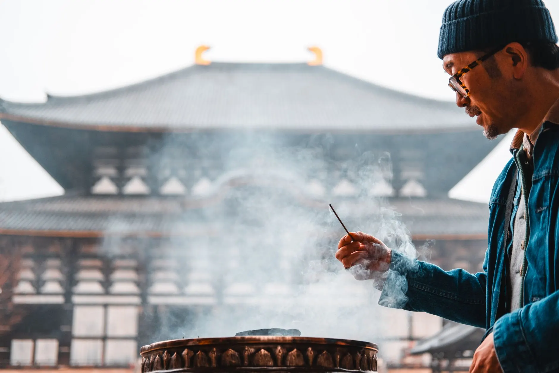 芳香理疗在办公族肩颈疲劳缓解中的应用方案设计